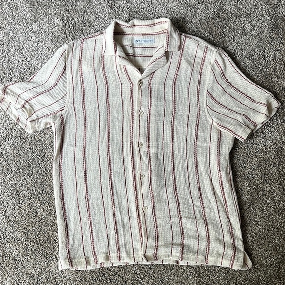 EUC ZARA CABANA BUTTON DOWN SHIRT, size medium - Picture 1 of 6